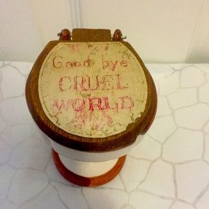 🆑🫧 CLEARANCE!🏷️ Goodbye Cruel World Vintage Funny Decor